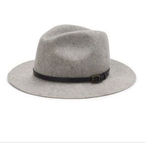 Club Monaco women’s grey felt hat . Never worn